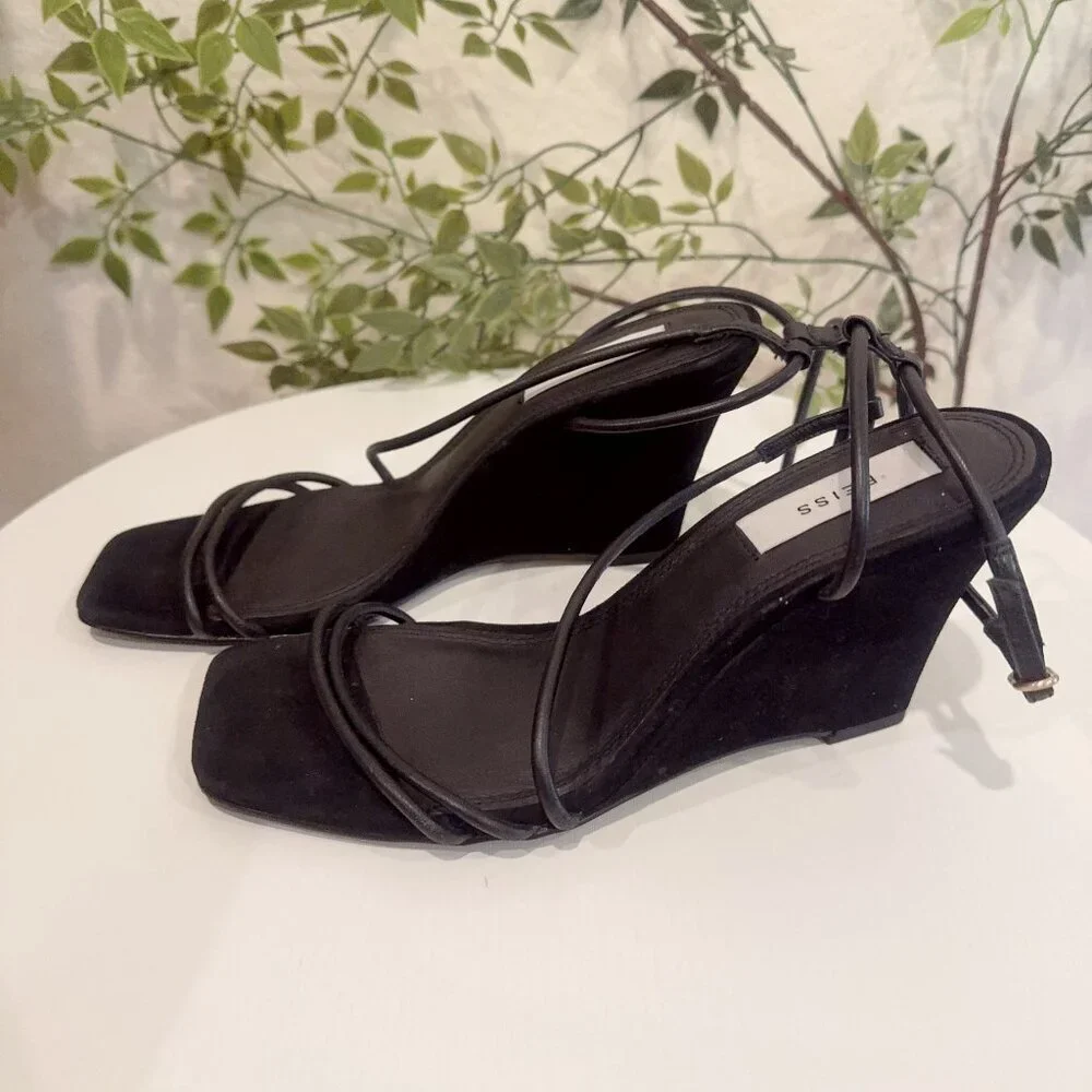 SAMPLE PIECES REISS Black Leather Kali Wedge Leather Strappy Wedge Sandal
